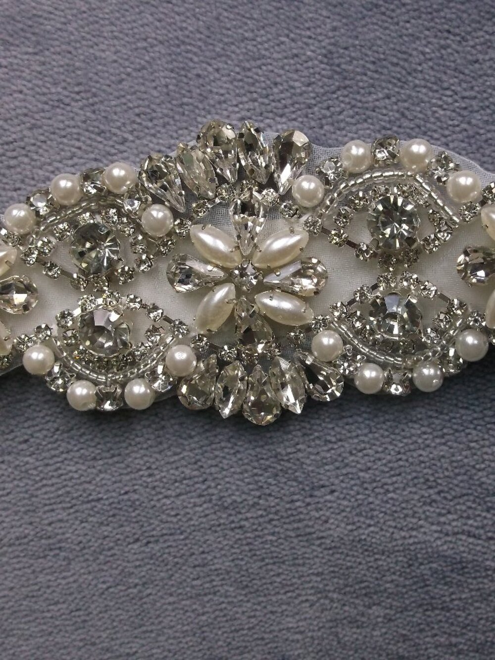 Belt/wedding dress accessory